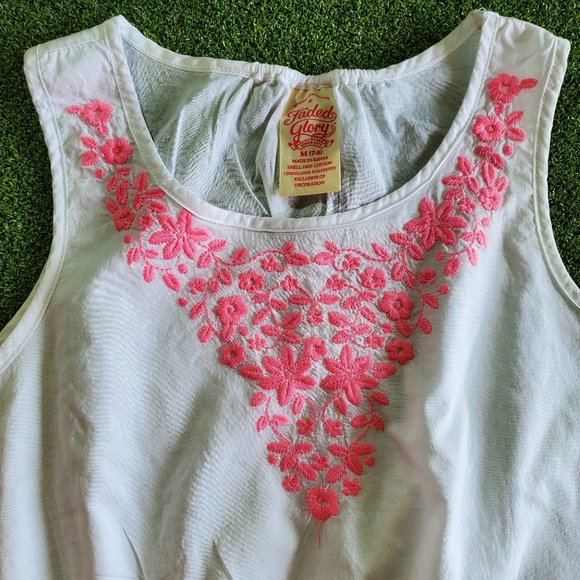 Set of 3 Girls Sleeveless & Long Sleeve Holiday and Summer Tops, Size M (7-8) - Picture 3 of 16